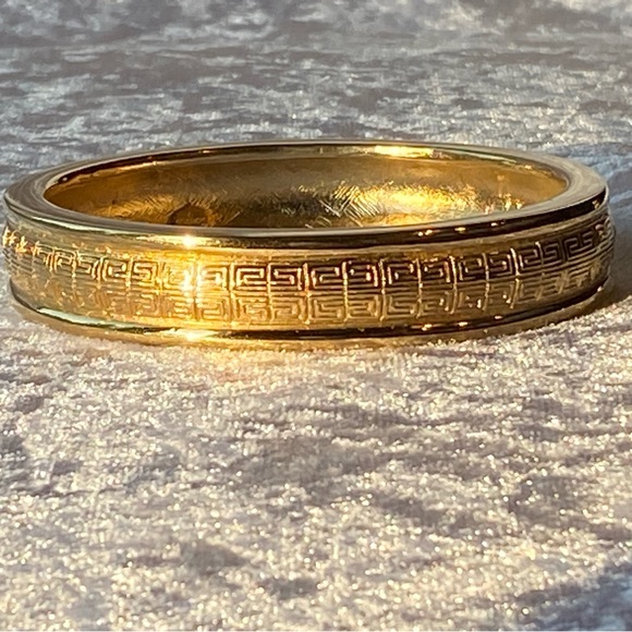 Vintage Givenchy Chunky Runway Gold Bangle Bracelet - Picture 15 of 15